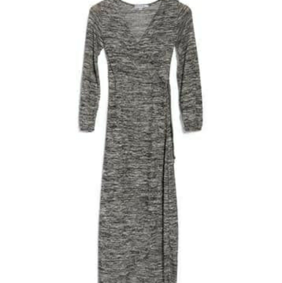 Long sleeve Wrap Dress - Picture 2 of 4